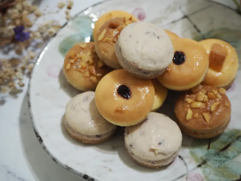 團購宅配美食｜37cafe．隱藏在龜山巷弄中咖啡館內一口甜點團購宅配綜合乳酪球&巧克力布朗尼