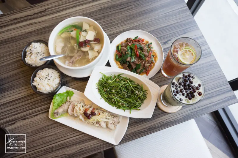 台北│【EZ.KON異人館-集賢店】新北蘆洲合菜/複合式餐廳/異國料理～推薦新品抹茶黑糖泡泡