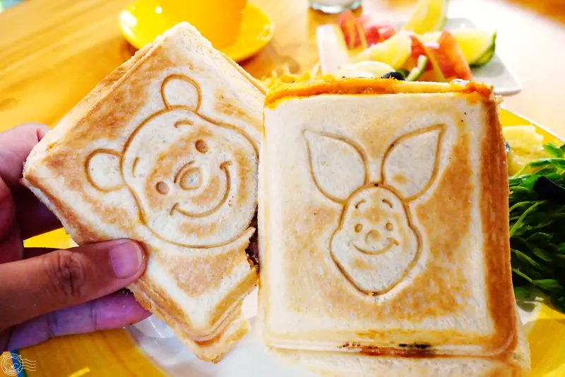 ※ 喵喵咖啡 ※ 超有質感老宅小祕境，激推可愛又好食維尼盒酥，還有媽媽溫暖手作料理！近中友百貨、一中街。【星羽是吃貨-台中北區】