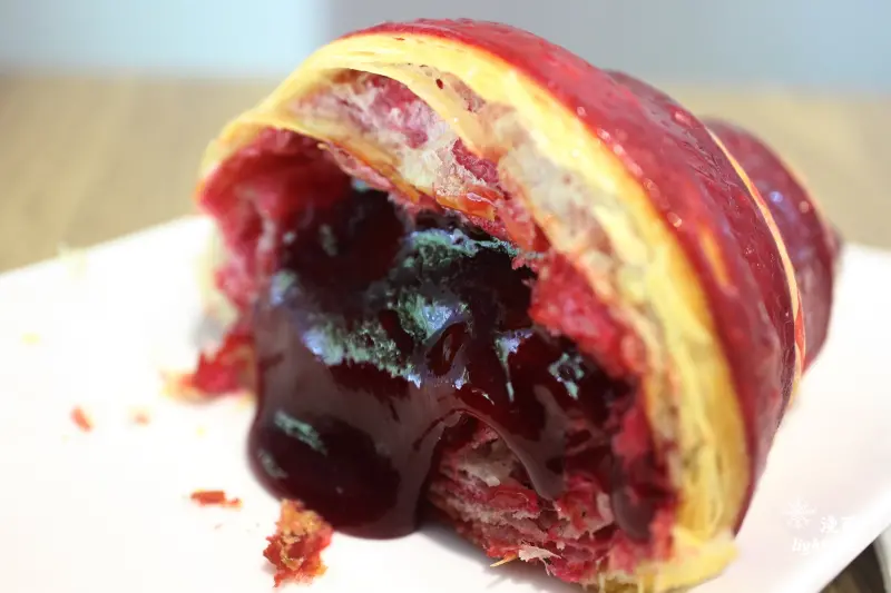 [ 忠孝復興站美食 ] 淺藍 × 1789 Café by Cyrille Courant忠孝店～超可愛雞蛋塔、限量爆漿櫻桃可頌