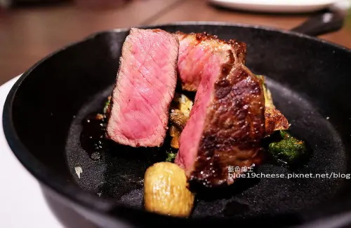 【台中西屯】大道301牛排301 Boulevard-牛排教父鄧有癸師傅與星野集團再度合作.主打頂級牛排.手工義大利麵及披薩.慶生聚餐節日紀念日地點推薦.台中新光三越9F