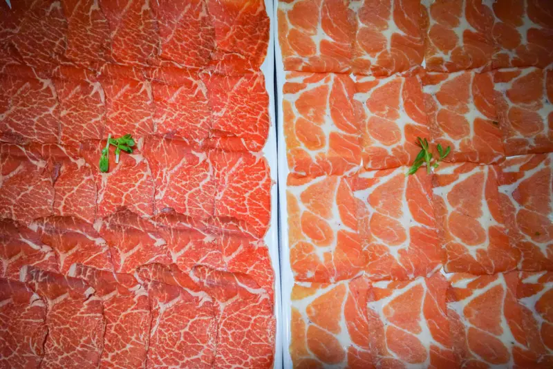 『魔王在吃 肉多多火鍋-肉品專賣店』新北三重區 大份量肉盤滿足肉食性女孩的胃口 『內文有店家資訊』