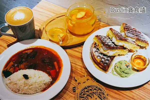 【南京三民】我們老地方見｜響應環保單車客の寵物友善餐廳『老地方咖啡 The Venue Café』