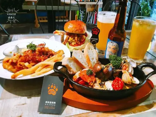 【六張犁．慈】漢堡控絕對要來品嘗創新口感▷黑熊愛跳舞 Moon bear loves dancing