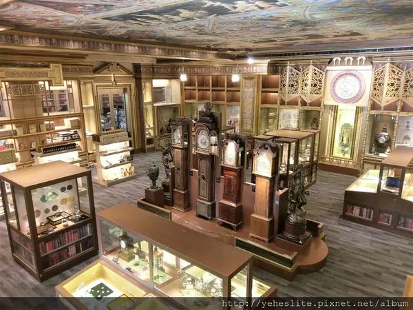 新天地西洋博物館 -詠嘆! 置身在中古歐洲古典主義金碧輝煌的西洋古物當中，感受其代表文化以及歷史背景的莫名悸動 