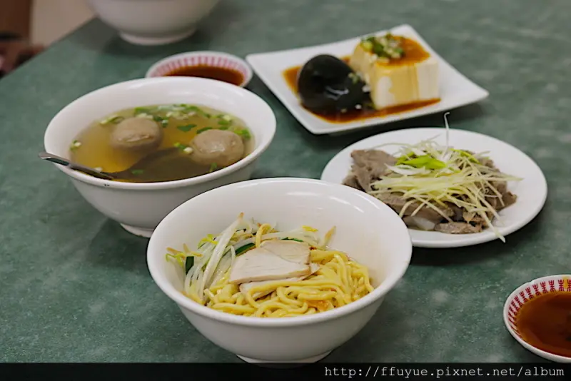 |台北內湖‧食| 《蘆州廟口切仔麵》湯頭鮮甜的古早味美食.捷運港墘站江南街美食