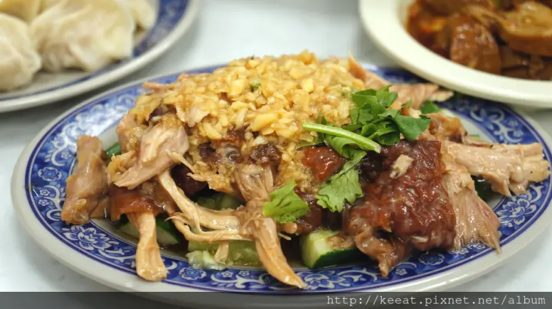 比水餃更搶眼的大滷麵 還有好吃的山東燒雞哦-老牌山東水餃大王@捷運中山國小站@晴光市場