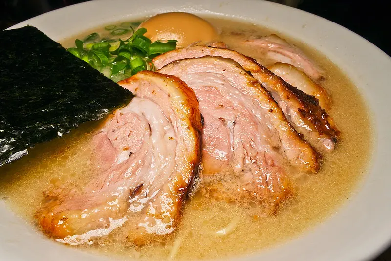 台北 科技大樓站 小川拉麵專門店 湯頭不錯的日本味拉麵