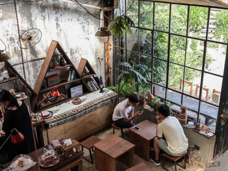 木柵咖啡小廢墟》倉庫改建老屋新生的個性咖啡廳，文山區手沖咖啡蛋糕 - Lexies Blog，寫食派