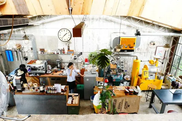 │食記│台北/Ruins Coffee Roasters│台北木柵小廢墟咖啡x隱密低調的小廢墟x閣樓上慵懶地品嘗午茶