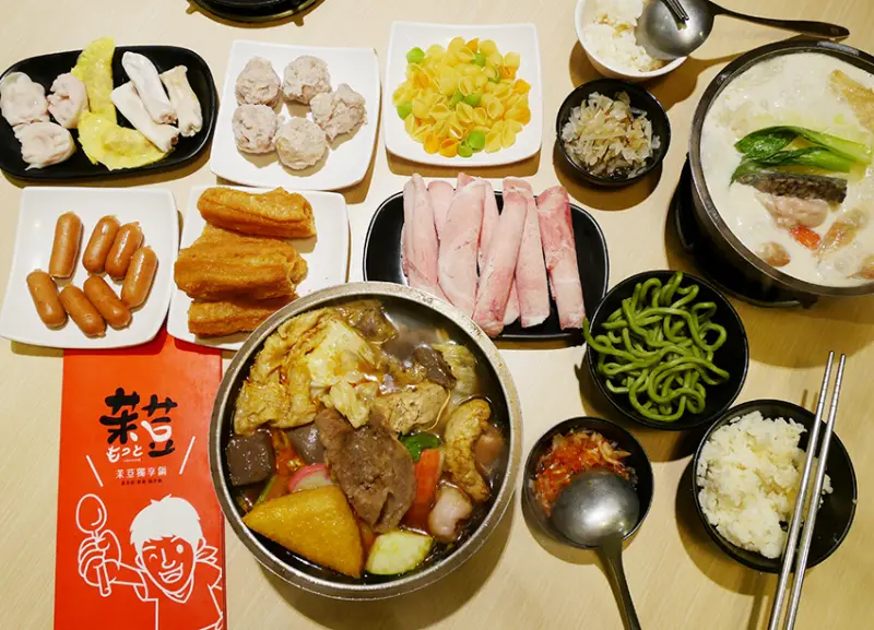 「飽食⁂高雄三民」茉荳獨享鍋，壽喜燒｜藥膳｜龍骨鍋，もつと再來一鍋，高雄後火車站百元獨享火鍋