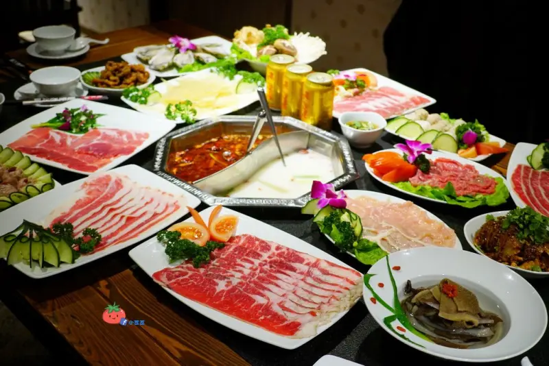 【台北美食】板橋麻辣鍋 東華川府重慶老火鍋 九宮格/單點/夫妻肺片/溫體牛/含菜單/包廂