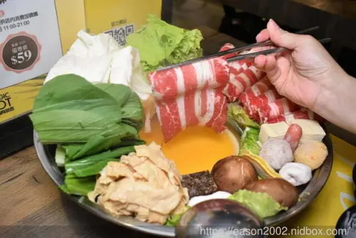 士林美食推薦。鍋鍋有意思-總部。專利鍋一鍋NT$249，CP值高高