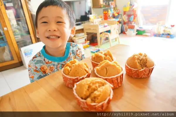 【初體驗】Tommys 特蜜絲烘焙_紅糖發糕粉蒸籠禮盒@過年就是要自己給自己發一下！