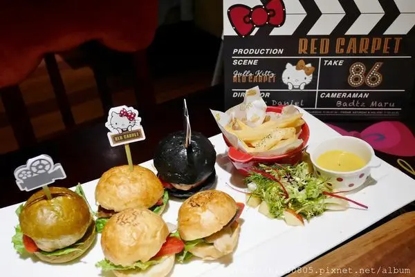 台北林口-Hello Kitty Red Carpet美式餐廳.近A9林口站.愛評體驗團