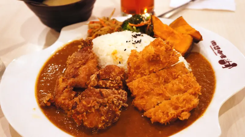 (1+2訪)平價口味不錯的咖哩 選擇相當多樣哦-微想咖哩東湖店@捷運東湖店@哈拉影城