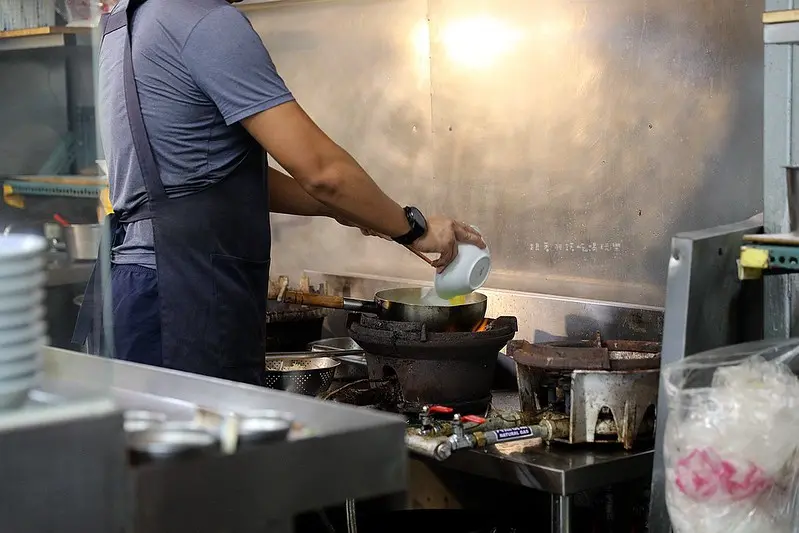 在地飄香40年古早味，網友激推限量現煮整尾吳郭魚鮮魚湯