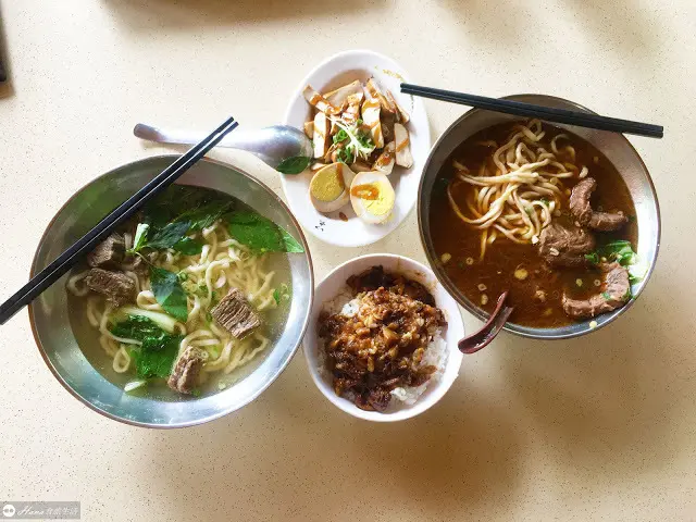 【台北北投】志明牛肉拉麵 北投總店 | 必吃特色口味 招牌清燉九層塔清爽香氣  牛肉好嫩
