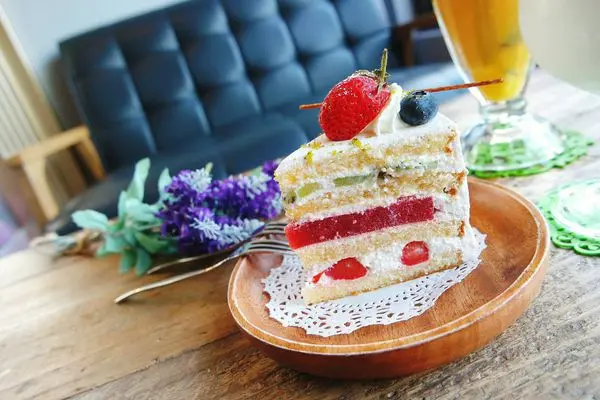 Tommy cafe 糖迷咖啡．甜點，苗栗歐風黃色房屋，超好拍當季限定水果風味蛋糕/苗栗火車站/苗栗/糖迷▲女子的休假計劃▼