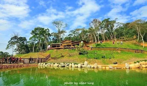 【新埔 / 賞花】免費入園 - 春遊 「新埔花園」泡溫泉 / 參觀花展&百雀園