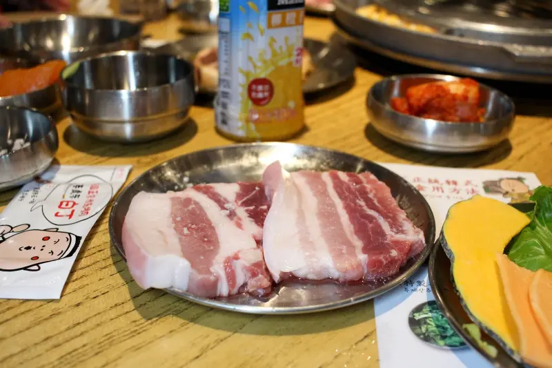 [高雄美食]姜虎東678白丁烤肉店~鳳山文山特區韓國美食~韓式料理熱門~
