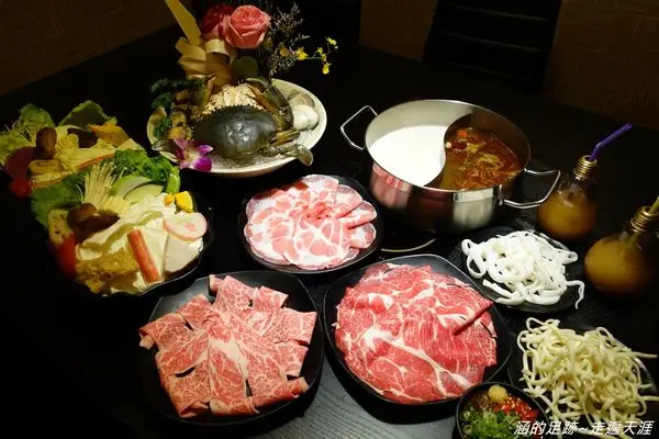 [食記] 台北東區海鮮鍋物 - 武木精緻鍋物 (大安店) ~ 現撈活海鮮，超澎派海陸套餐