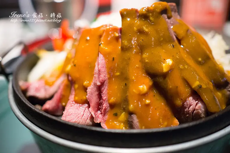 【台北信義區】王品集團新品牌，不用花大錢就能品嚐粉嫩的舒肥牛排飯．CooKBEEF 酷必五星級牛排飯