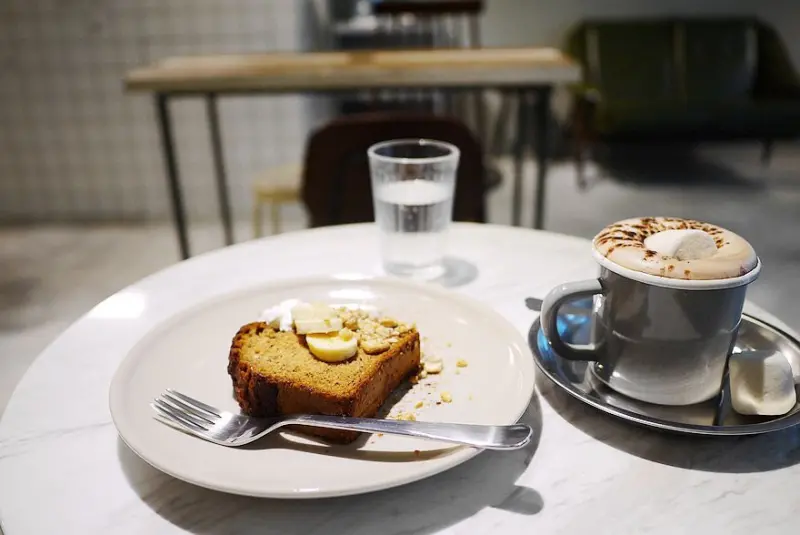 【台北】東門 Hi Nei Dou 永康商圈的靜謐咖啡廳‧療癒的棉花糖熱可可‧甜點‧下午茶