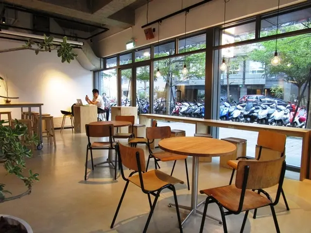【內湖港墘站】霸氣升級的極致表現~Fika Fika Café 內湖店