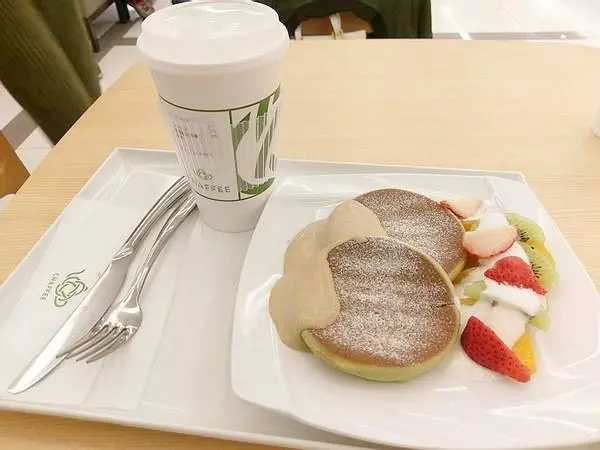 南港CHAFFEE-天仁茗茶旗下新品牌  意味著自由開放的茶空間  舒服的環境  悠閒的氣氛  美味的茶飲和餐點  下午茶時光的好選擇              