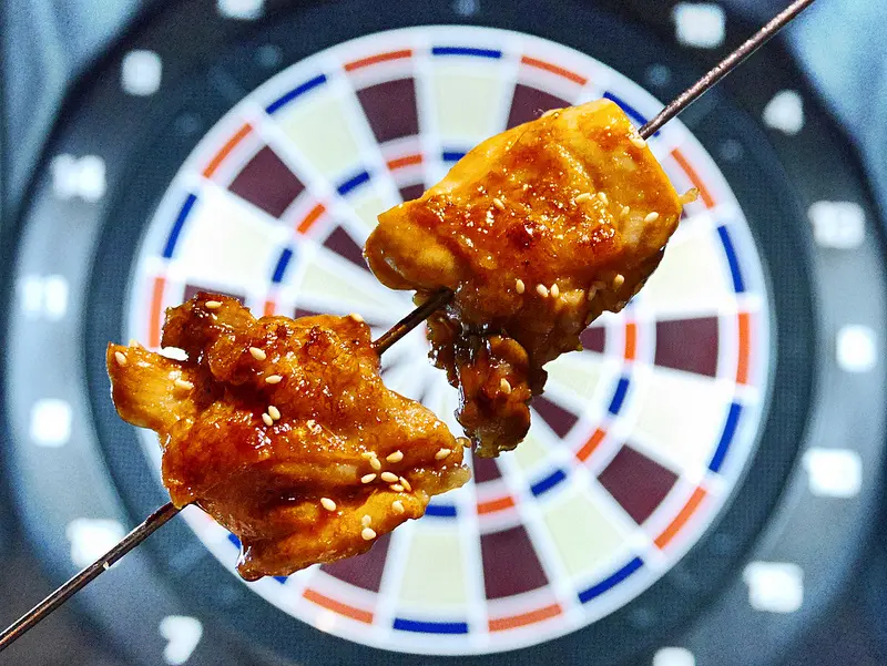 台北忠孝復興站BJ BAR特色啤酒，串燒飛鏢酒吧又一發