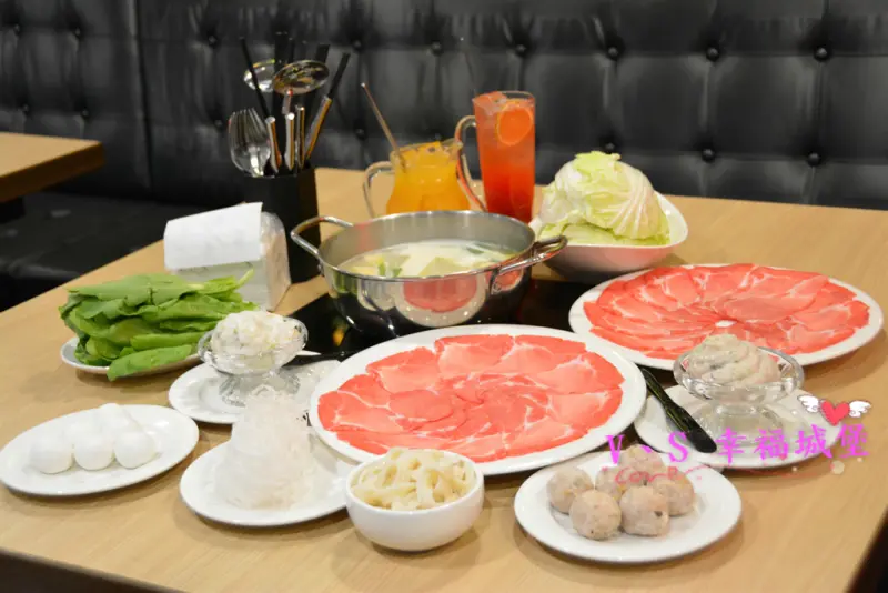 【內湖美食】洋夫人壽喜燒、鍋物、牛排 - 開幕大放送 排餐、火鍋肉品 買一送一，無低消無服務費，讓你大口大口吃肉，吃的開心滿足