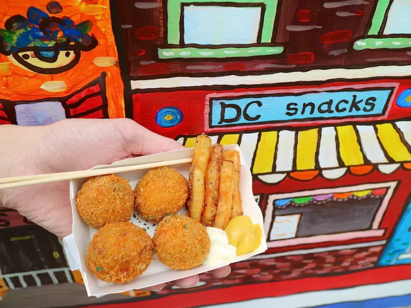 (台南。中西區美食)『DC snacks 荷蘭異國美食』：全台唯一荷蘭美食@台南正興街｜周末限定的異國美味｜手工豬肉/牛肉丸，熱燙涮嘴的絕妙享受｜