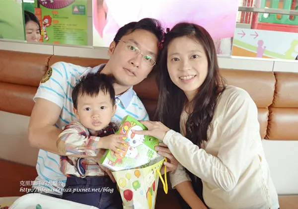 幫孩子辦個生日趴~~就是這麼簡單~麥當勞的二歲馬寶生日趴