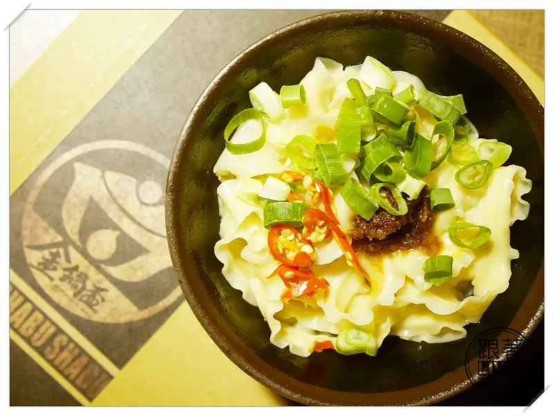 美食。餐廳│台北內湖區 港墘捷運站 金鍋盃(內湖店) 霸氣小火鍋 內湖火鍋 超嫩牛肉 超鮮海鮮 超優湯頭 ❤跟著Livia享受人生❤