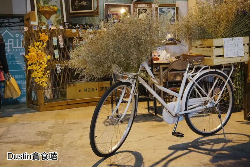 【嘉義文化創意產業園區】桃城華山 ‧ 駁二藝文特區｜G9奇幻旅程/熱門拍照/婚紗取景の必訪景點『嘉義車站』