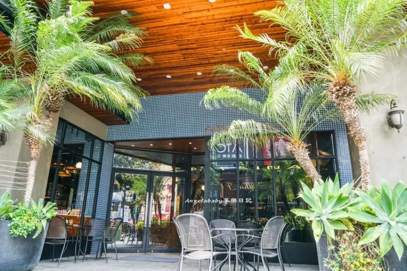 台中絕美咖啡店｜卡啡那 Caffaina Coffee Gallery 台中秘密花園、不限時咖啡、麵包咖啡推薦、超好吃法式千層