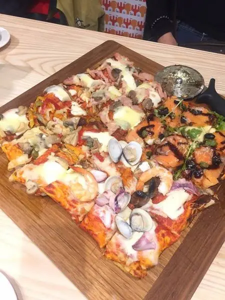 屋裡 In House 義式餐廳-科博館附近大推義式料理  超美味北義拼圖pizza  一年快閃趕緊把握!!!              