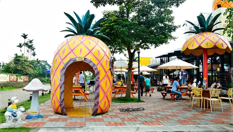 【桂花田鳳梨主題休閒園區】免門票入場～海棉寶寶的鳳梨屋，活生生的搬到現實活生中，伴手禮／簡餐／下午茶／咖啡，通通都有，是一個不錯的休閒去處