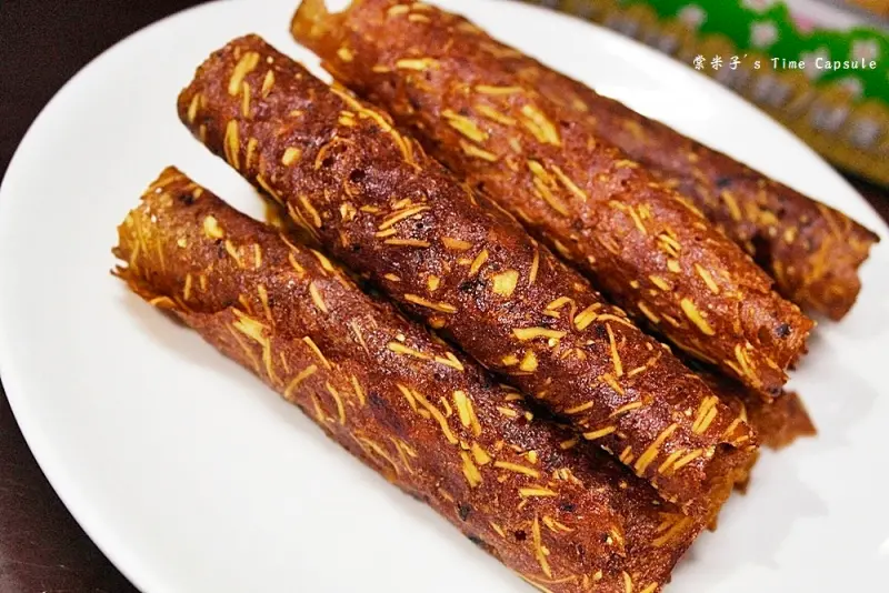 [宅配]明成軒　蛋捲型黑胡椒杏仁豬肉薄片－蛋捲造型更容易入口！愈吃愈涮嘴！