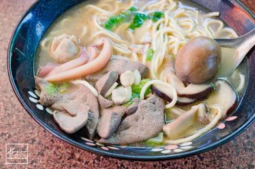 南投中寮│料多實在，吃一碗絕對大滿足【什錦麵(孝女麵)】鄰近爽文國小