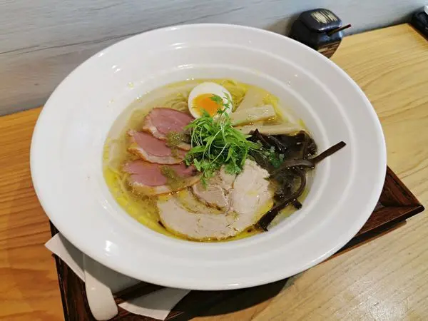 【美食】花蓮市區「匠心食堂」濃郁拉麵湯頭，連甜點都讓人無法忘懷!