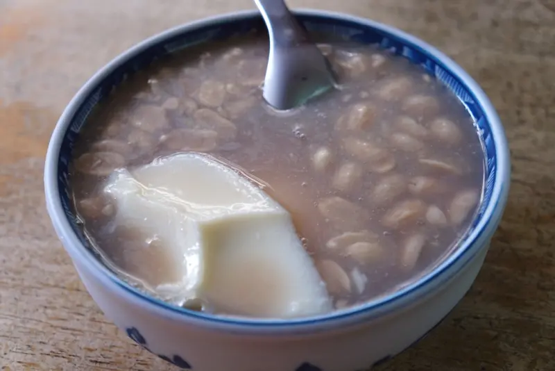 超特別的芋泥豆花滑順又美味 燒仙草也好吃哦-津津豆花@捷運劍潭站@承德橋