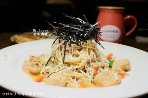 炸的布朗尼吃過嗎/板橋江子翠『Mr.Bruce 老布廚房』義大利麵/燉飯