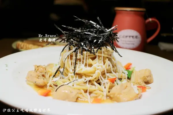 炸的布朗尼吃過嗎/板橋江子翠『Mr.Bruce 老布廚房』義大利麵/燉飯