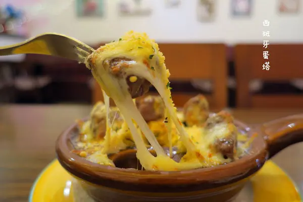 Mr. Bruce老布廚房｜板橋人好幸福！溫馨風格義大利麵店，份量十足、食材新鮮，開胃菜焗烤椒鹽骰子牛肉塊CP值超高必點！