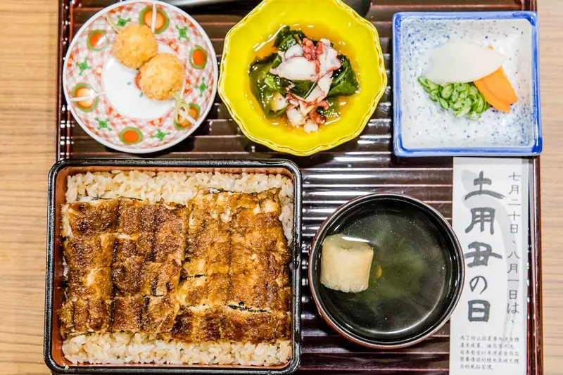 【廣宣】【國父紀念食美食】小倉屋鰻魚飯.白燒鰻魚很厲害(四訪).九州排隊名店(田舍庵)曾穫米其林推薦