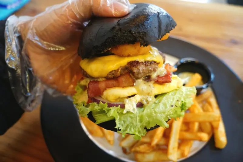 (初訪+二訪)好吃又平價的黑漢堡 還有古巴三明治哦-浩克漢堡@汐止火車站@新台五路