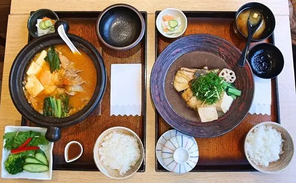 ❤️美食❤️【台北。中山】大戶屋 / 長春店★日式定食/醬煮澎湖青斑/韓式泡菜鍋        
      