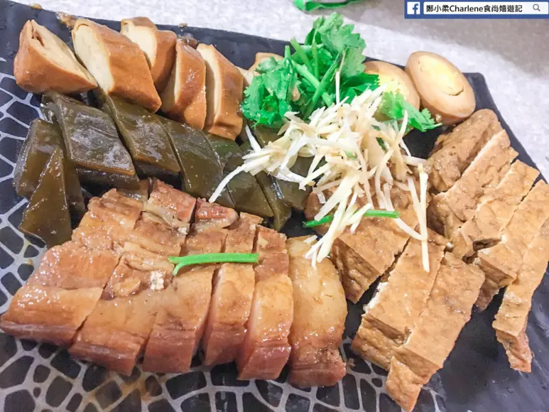 【宜蘭礁溪】三民大飯店－礁溪巷弄鐵皮的隱藏版平價美食！滷味人人稱讚的古早味小吃攤！食尚玩家推薦！